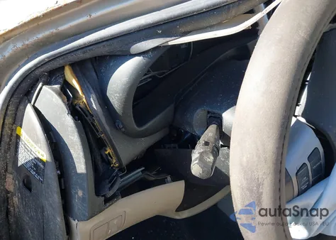 2010 Hyundai Elantra Gls z USA, uszkodzony, nr VIN KMHDU4AD1AU941557